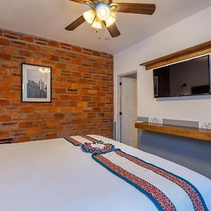 Habitación con Cama King